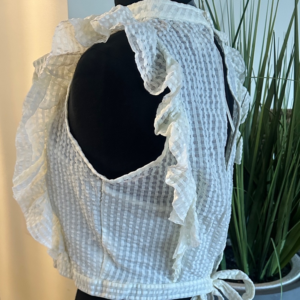 Maeve Textured Cream Ruffle Blouse - Picture 8 of 13
